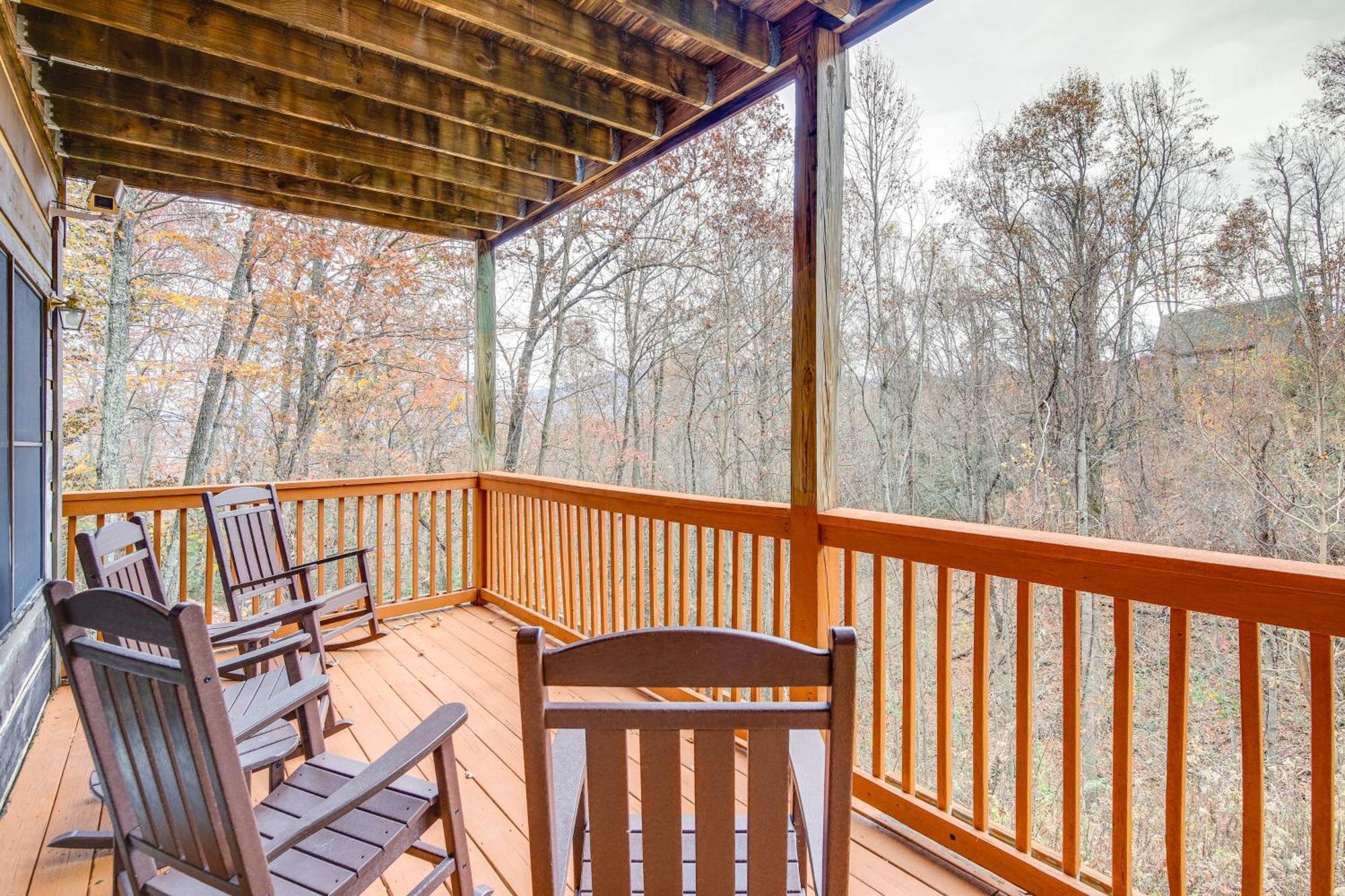 Pet-Friendly Gatlinburg Retreat With Hot Tub! Villa Luaran gambar
