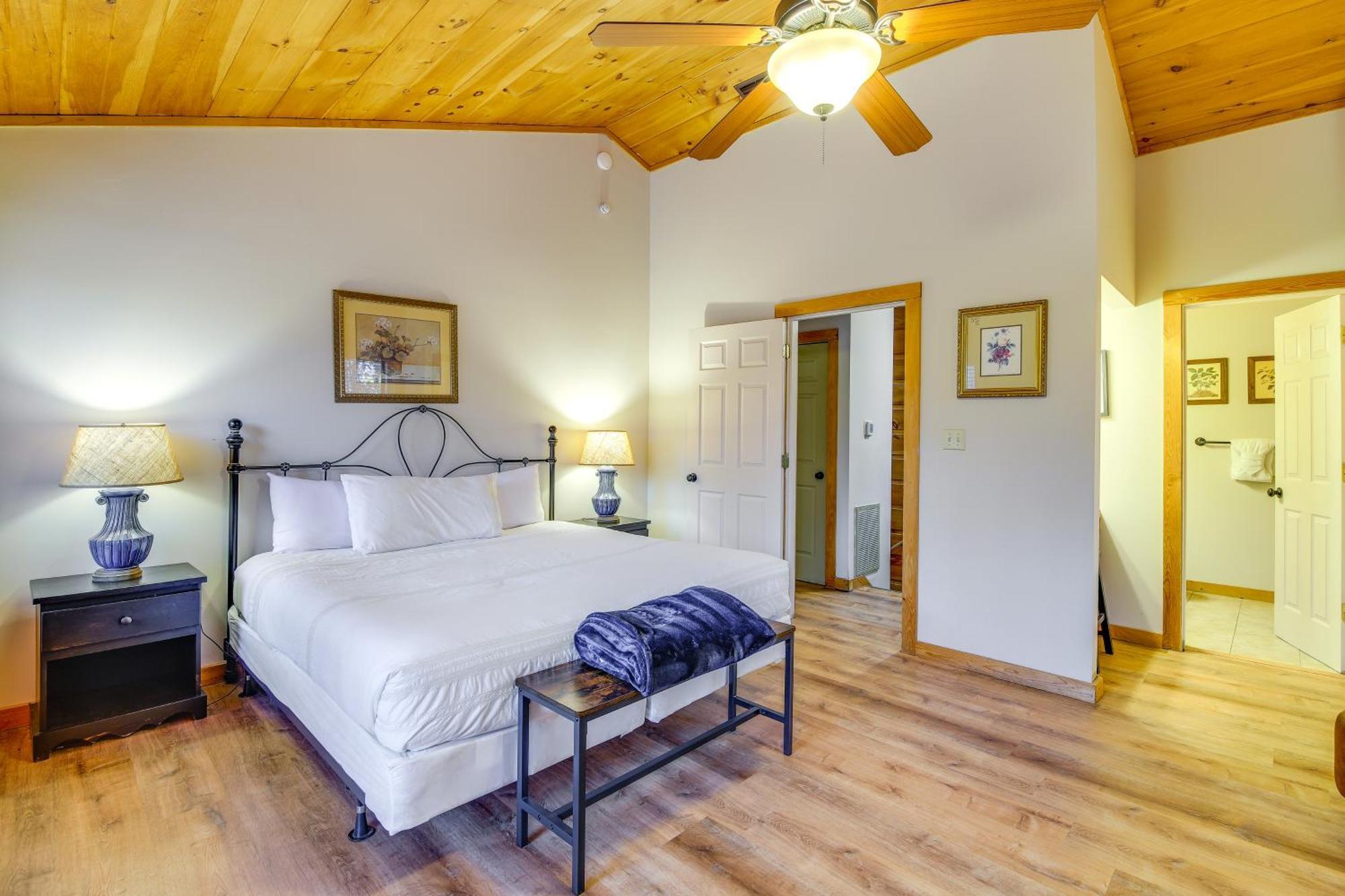 Pet-Friendly Gatlinburg Retreat With Hot Tub! Villa Luaran gambar