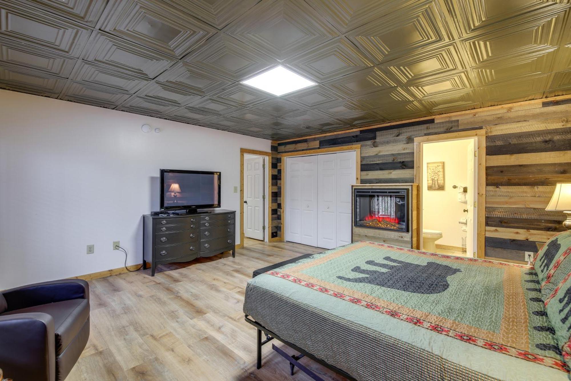 Pet-Friendly Gatlinburg Retreat With Hot Tub! Villa Luaran gambar