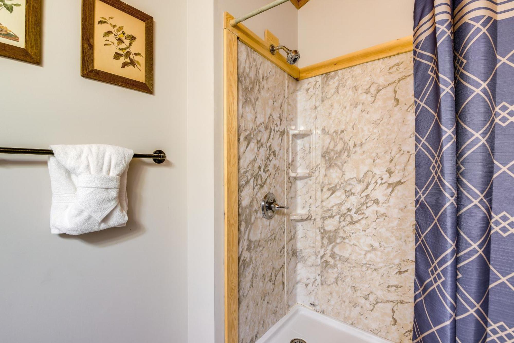 Pet-Friendly Gatlinburg Retreat With Hot Tub! Villa Luaran gambar