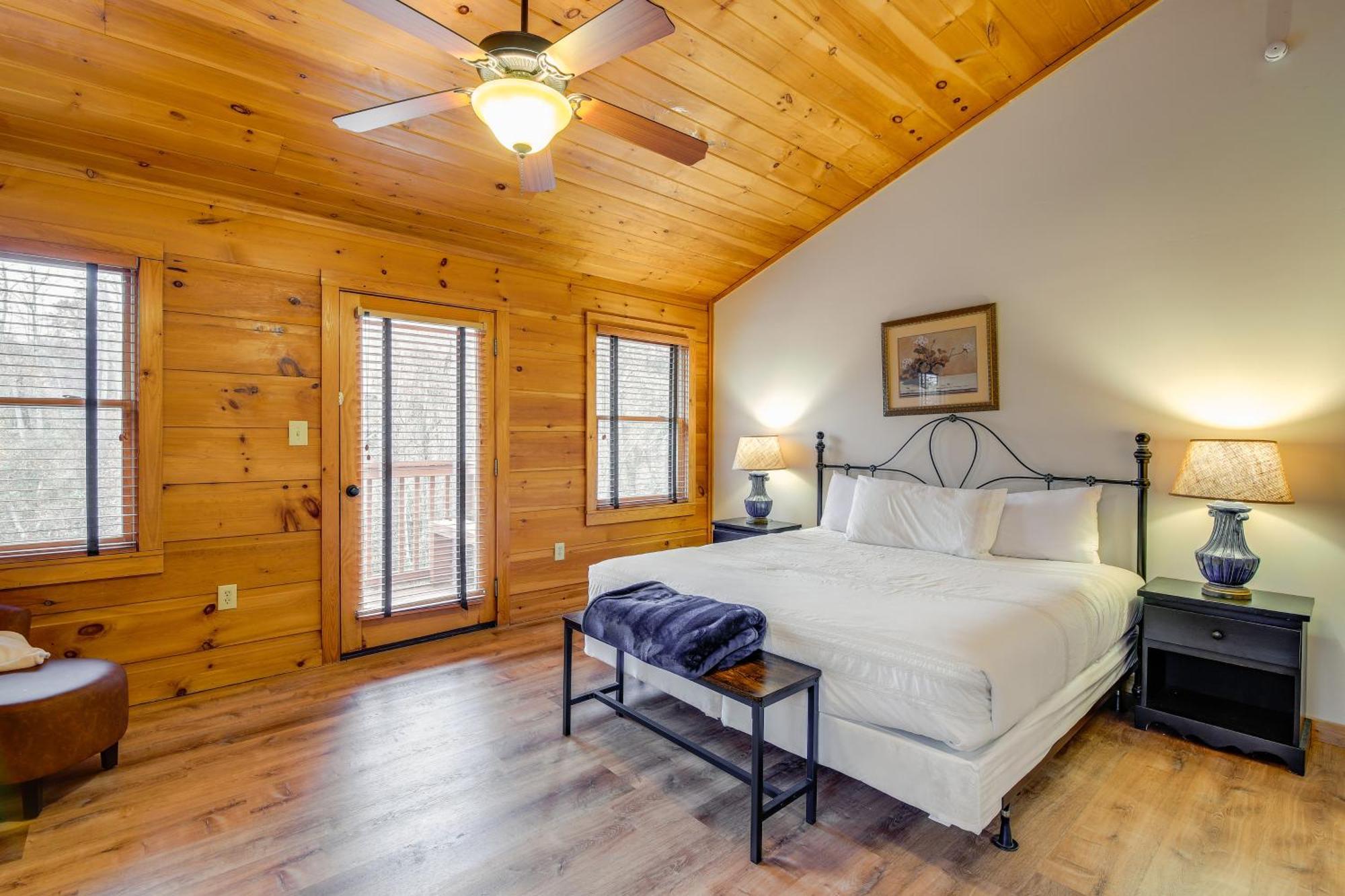 Pet-Friendly Gatlinburg Retreat With Hot Tub! Villa Luaran gambar