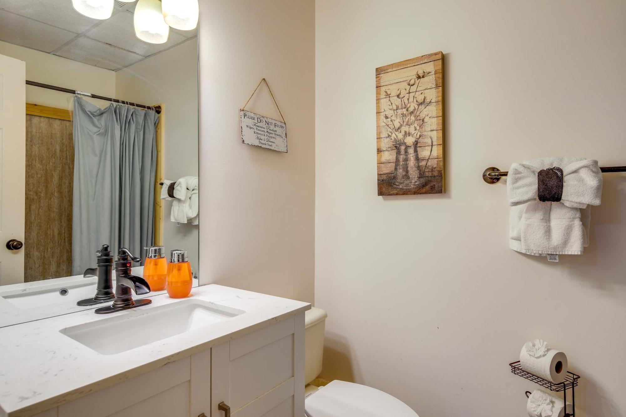 Pet-Friendly Gatlinburg Retreat With Hot Tub! Villa Luaran gambar