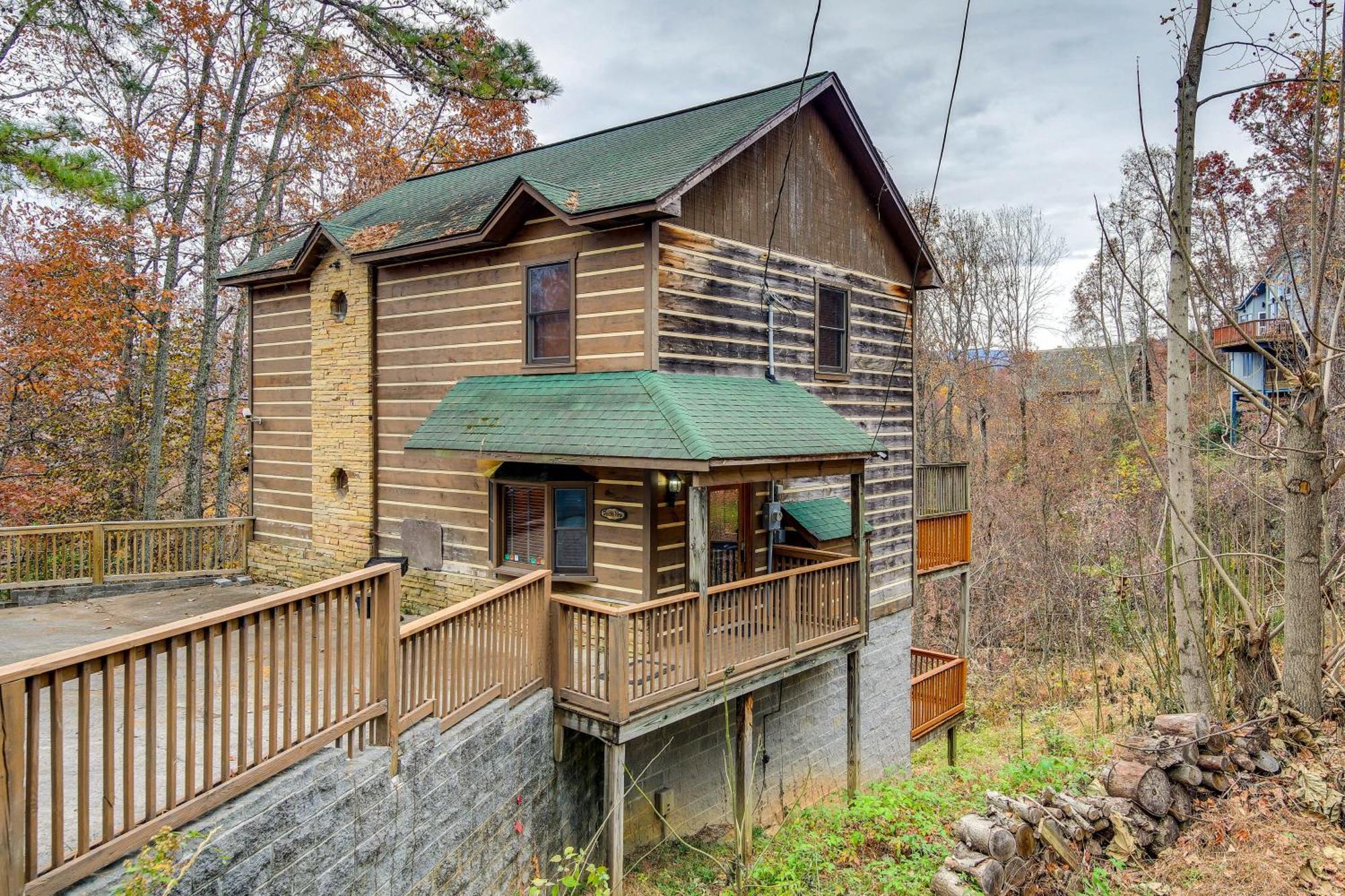 Pet-Friendly Gatlinburg Retreat With Hot Tub! Villa Luaran gambar