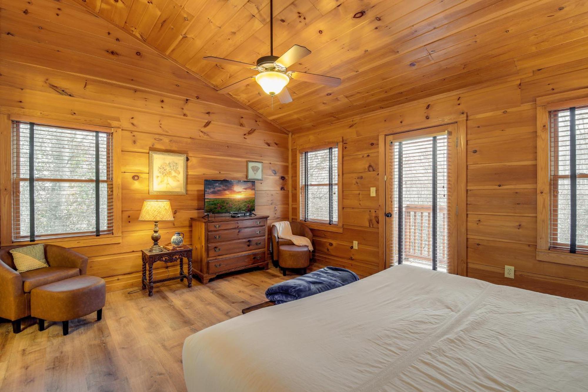 Pet-Friendly Gatlinburg Retreat With Hot Tub! Villa Luaran gambar
